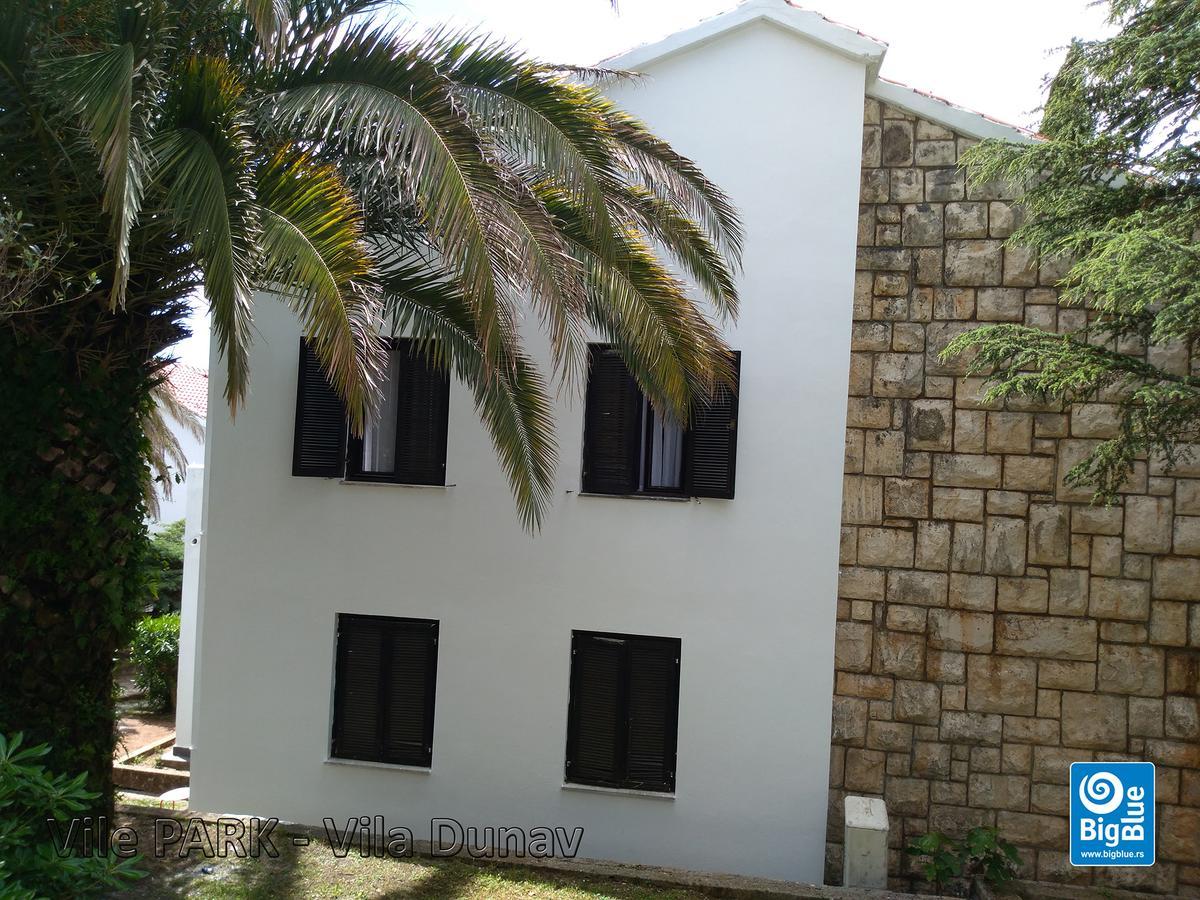 Holiday Park Vile Park Μπούντβα Εξωτερικό φωτογραφία