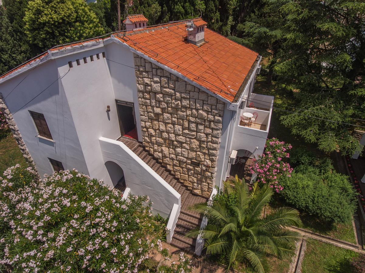 Holiday Park Vile Park Μπούντβα Εξωτερικό φωτογραφία
